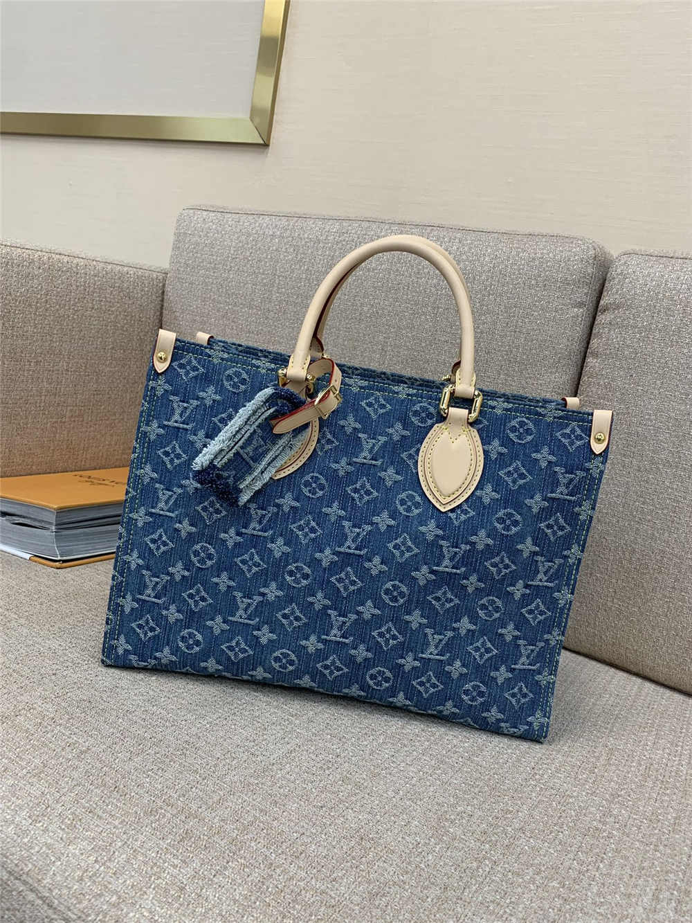 Louis Vuitton Onthego  M46871  size：35x27x14cm 2025 new 